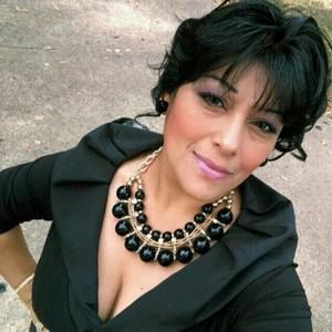 Meet your Posher, Beatriz