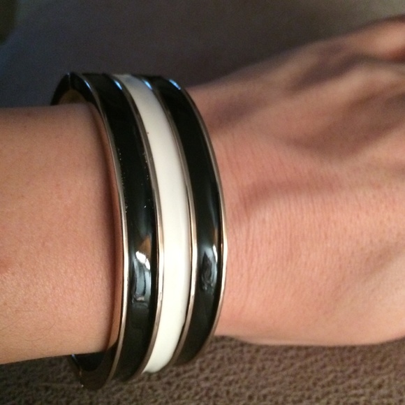 Cuff bracelet - Picture 2 of 3