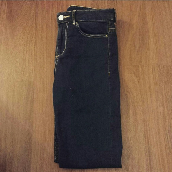 SOLD - Picture 1 of 1