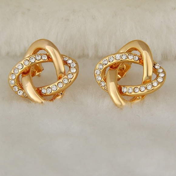 New18k Gold plated RhinestonesCrystal stud earring - Picture 3 of 3