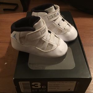 Jordan 11's