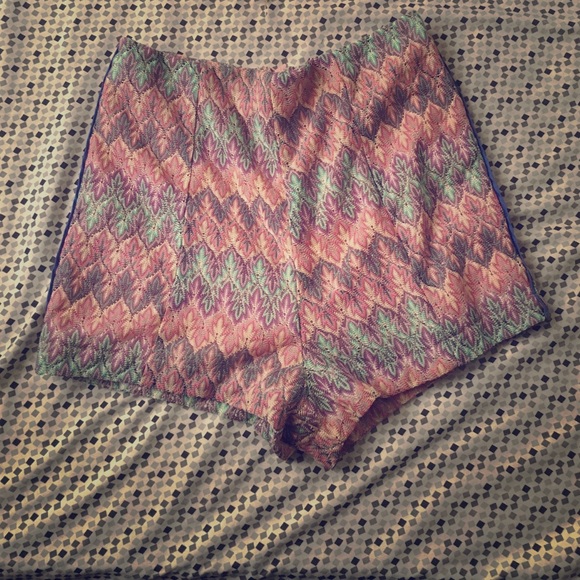 Pastel high wasted shorts