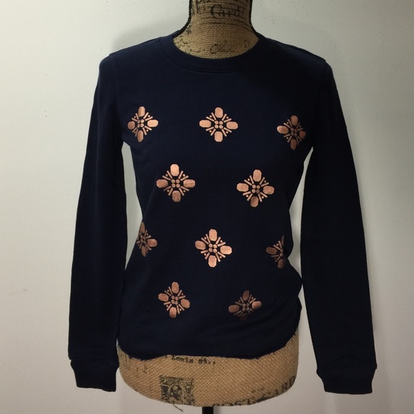 GAP Snowflake Metallic Printed Sweatshirt XSMALL