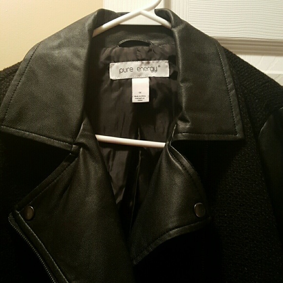 Black Women's faux leather jacket Size 1x - Picture 2 of 4
