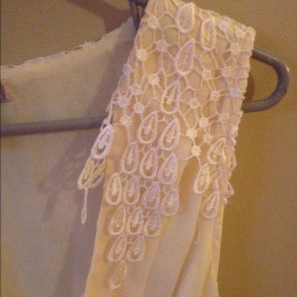 Dress - Picture 3 of 4