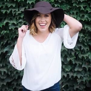 Meet your Posher, Bailey