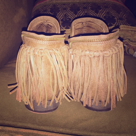 Fringe booties!!!