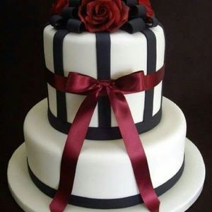 Meet your Posher, Queen