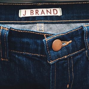 J Brand 3912C085 Pencil Leg Skinny Jeans in Ink