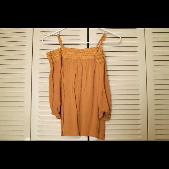 Forever21 off shoulder blouse