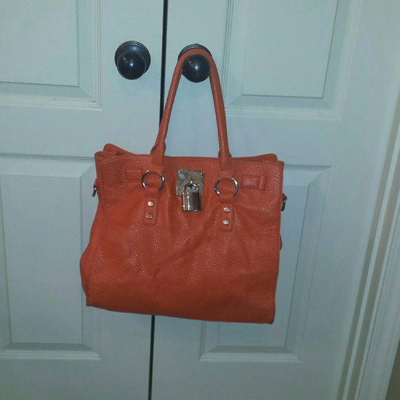 🎉SOLD🎉Orange handbag
