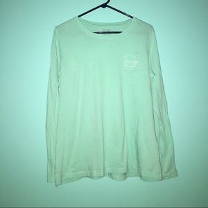 Vineyard Vines women's medium long sleeve t shirt