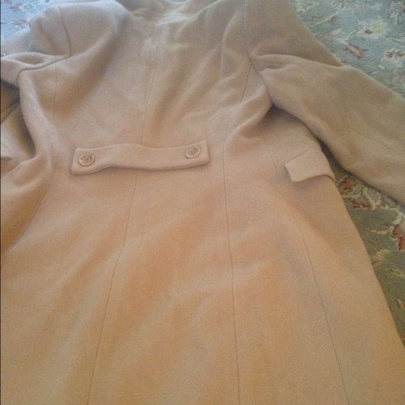 Tan wool coat size 4p - Picture 2 of 7