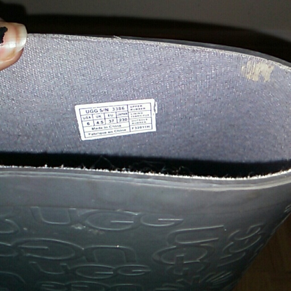 UGG Rain Boots - Picture 2 of 3