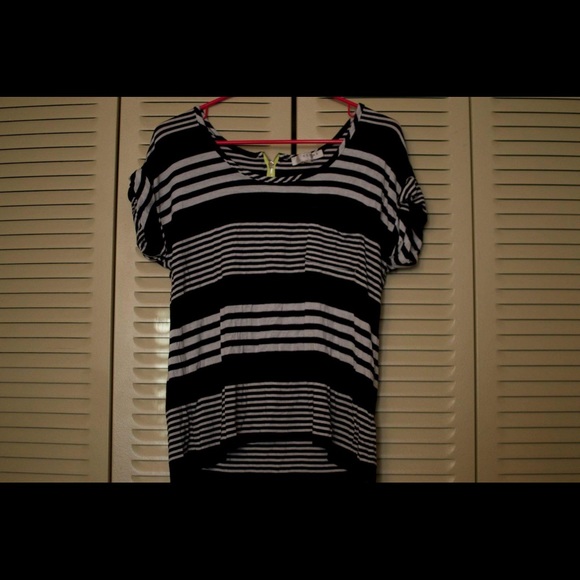 Striped short sleeve top