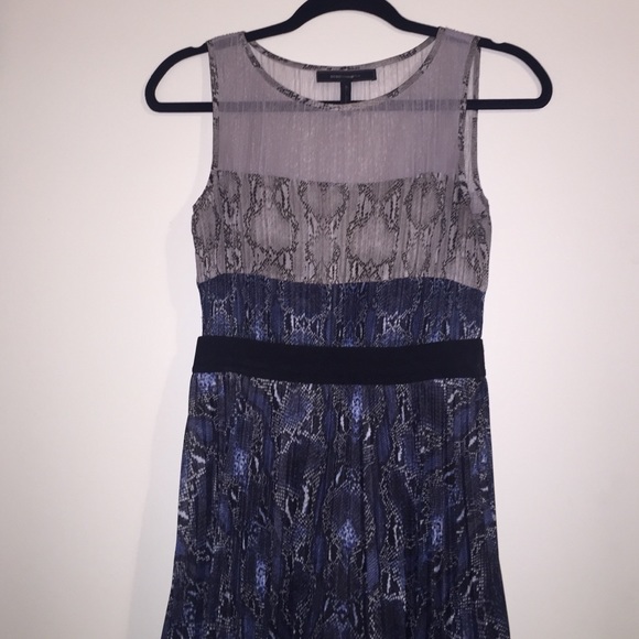 ⚡️Flash Sale⚡️XXS BCBGMaxazri multi print Dress - Picture 3 of 3