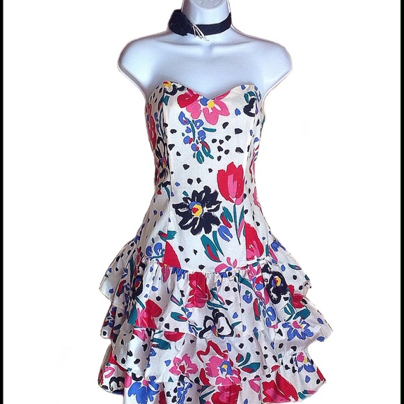 Rampage Dresses & Skirts - HP WEEKEND CHIC 🎀 Vintage Strapless Ruffled Dress