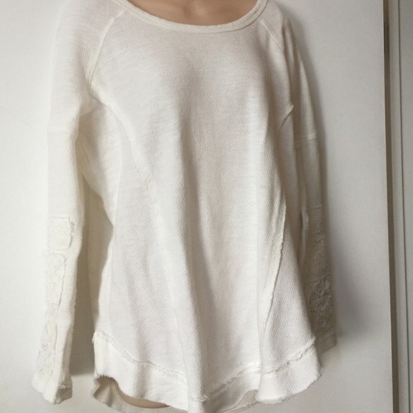 🙌🏾🕶Free people embroidered sweater 100% cotton - Picture 1 of 4