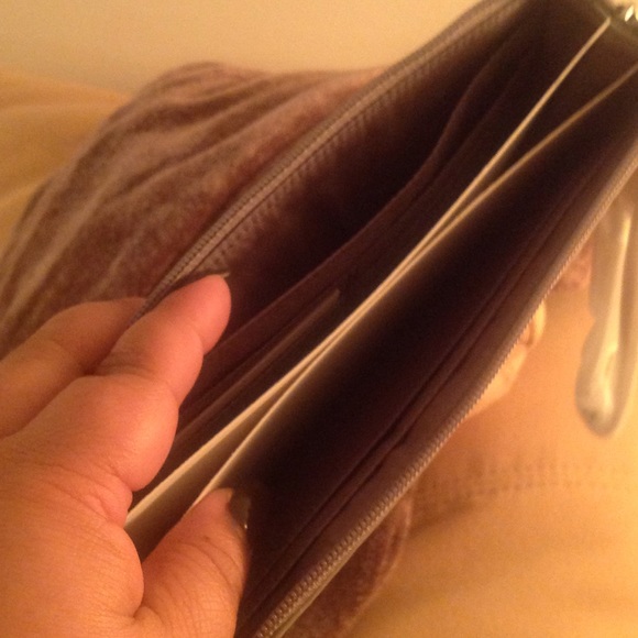 Silver Zippy Large wallet - Picture 3 of 4