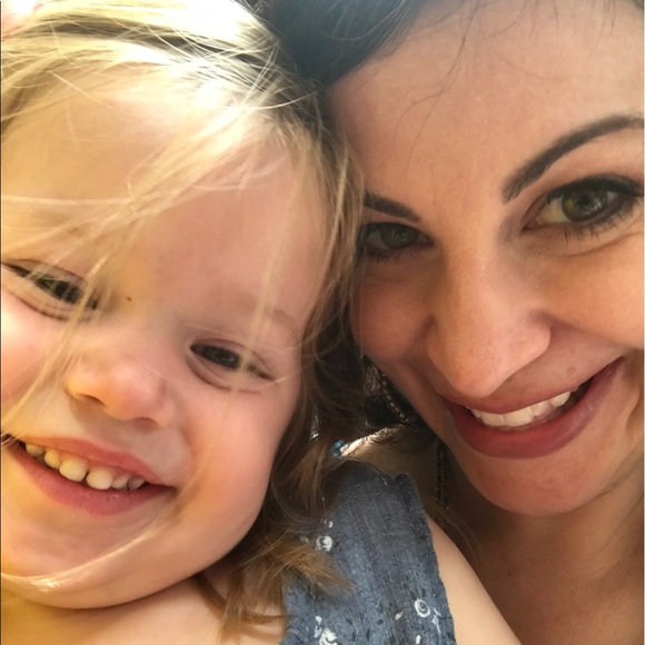 Meet your Posher, Julia - Picture 5 of 5