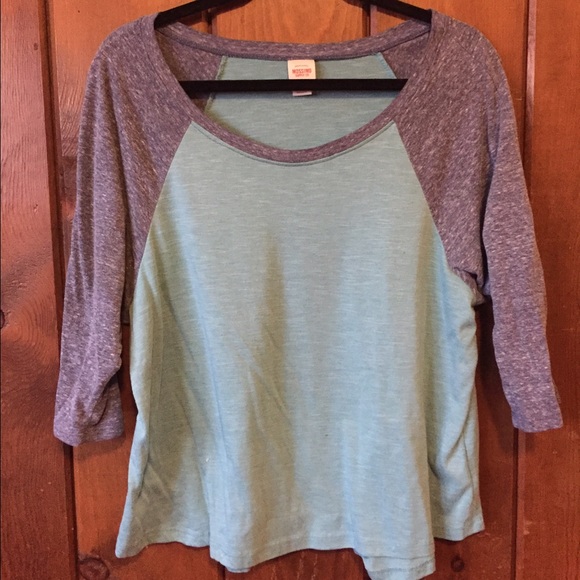 baseball tee