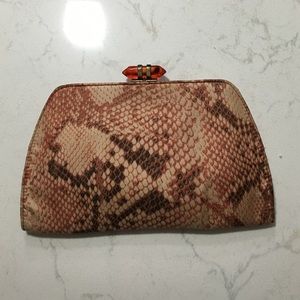 One day sale! Banana republic clutch