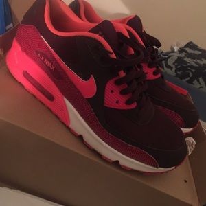 Women's air max 90 used but great condition