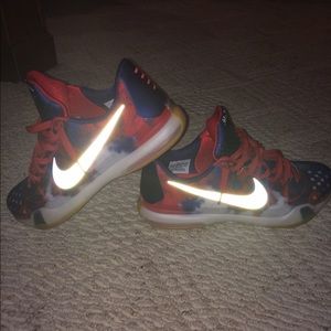 Kobe 10 Independence Day