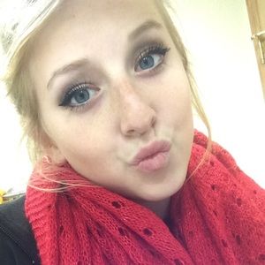 Meet your Posher, Breanna