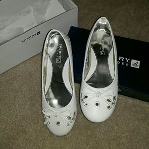 Sperry Luna white flats