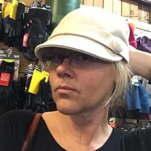 Meet your Posher, Rhonda