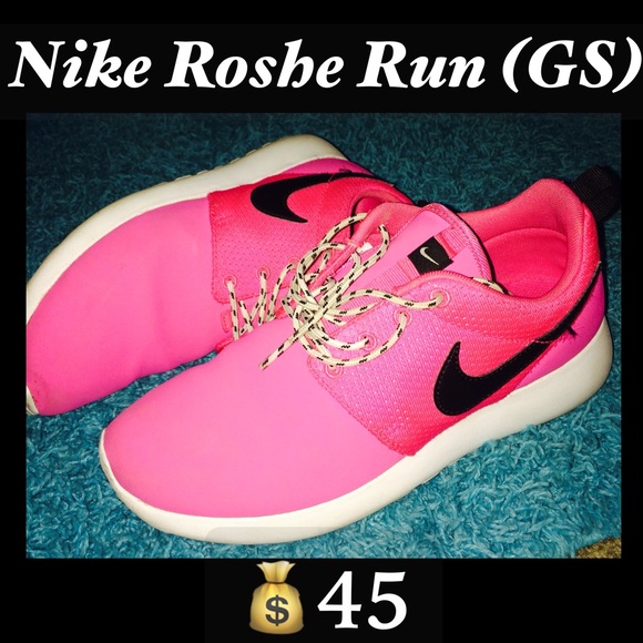 Pink Nike Rose Run (GS) & shirt