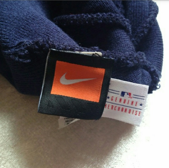 Nike - Picture 2 of 2