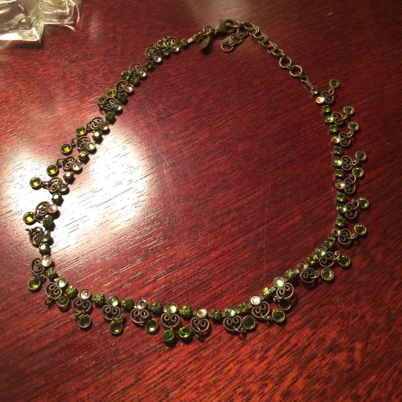 Sorrellu chocker necklace