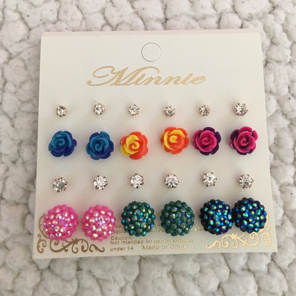 Jewelry - ‼️Flaming Iridescence earring set
