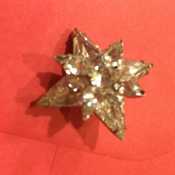 Vintage Wesso rhinestone pin - Picture 1 of 2