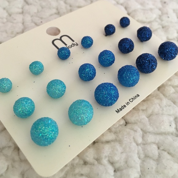 Jewelry - ✨SALE‼️Galactic Glitter earring set