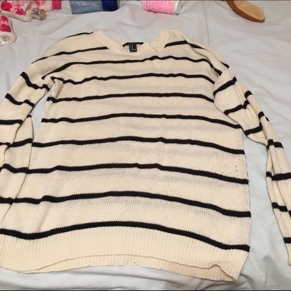 Forever 21 b&w stripped sweater