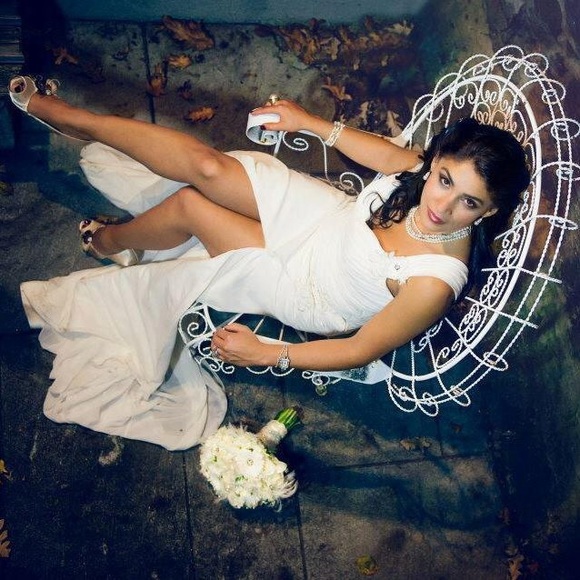 Meet your Posher, Sandy - Picture 3 of 4