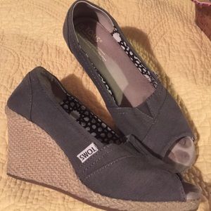 Toms wedges