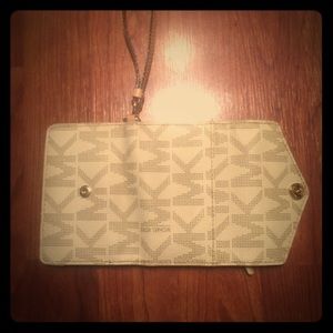 Michael Kors cellphone wristlet