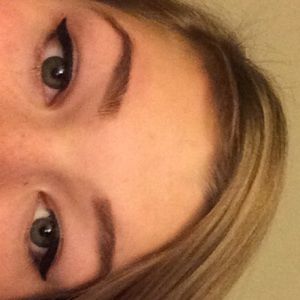 Meet your Posher, Ella