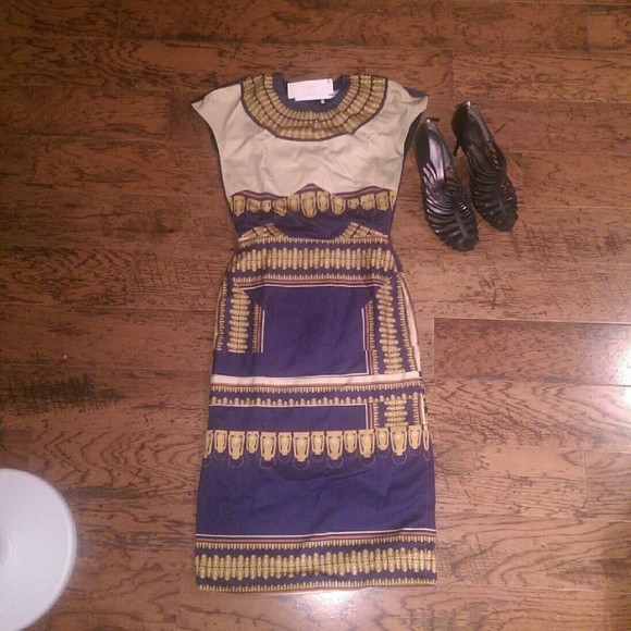 Charlotte Taylor Trumpet Lantern Dress