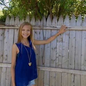 Meet your Posher, Abbie