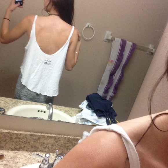 flowy RVCA shirt - Picture 2 of 2