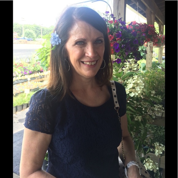 Meet your Posher, Joann - Picture 2 of 3