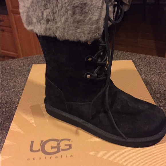 Women's UGG BOOTS size 9  Never worn
