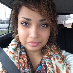 Meet your Posher, Madeline