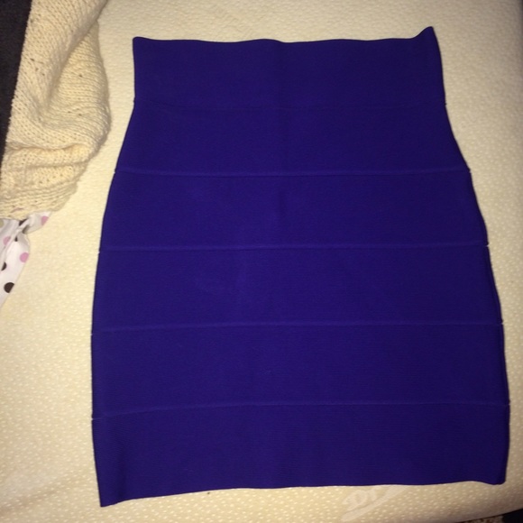 BCBG MaxAzria High waisted pencil skirt
