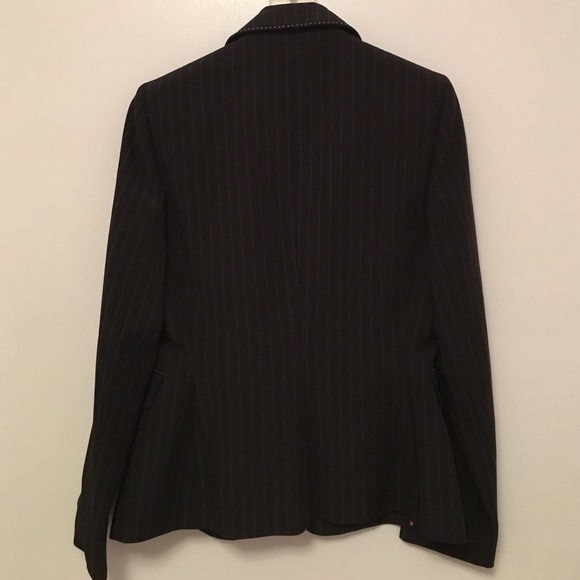 Tahari black blazer with pink stripe - Picture 2 of 4